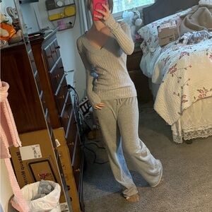 H&M Gray Long Sleeve Top